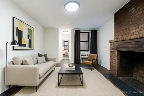 $3,995 | 205 2nd Avenue, Unit 2C | East Village