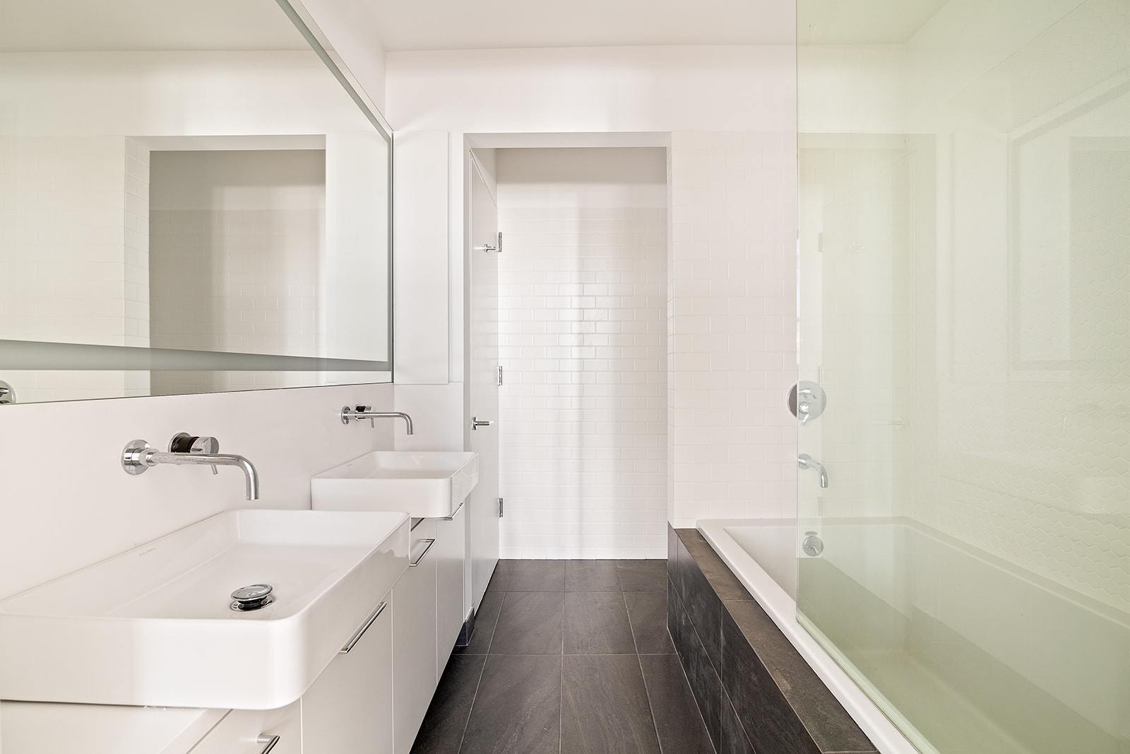 342 West 15th Street, Unit PARLOR Manhattan, NY 10011 - Photo 5 of 7