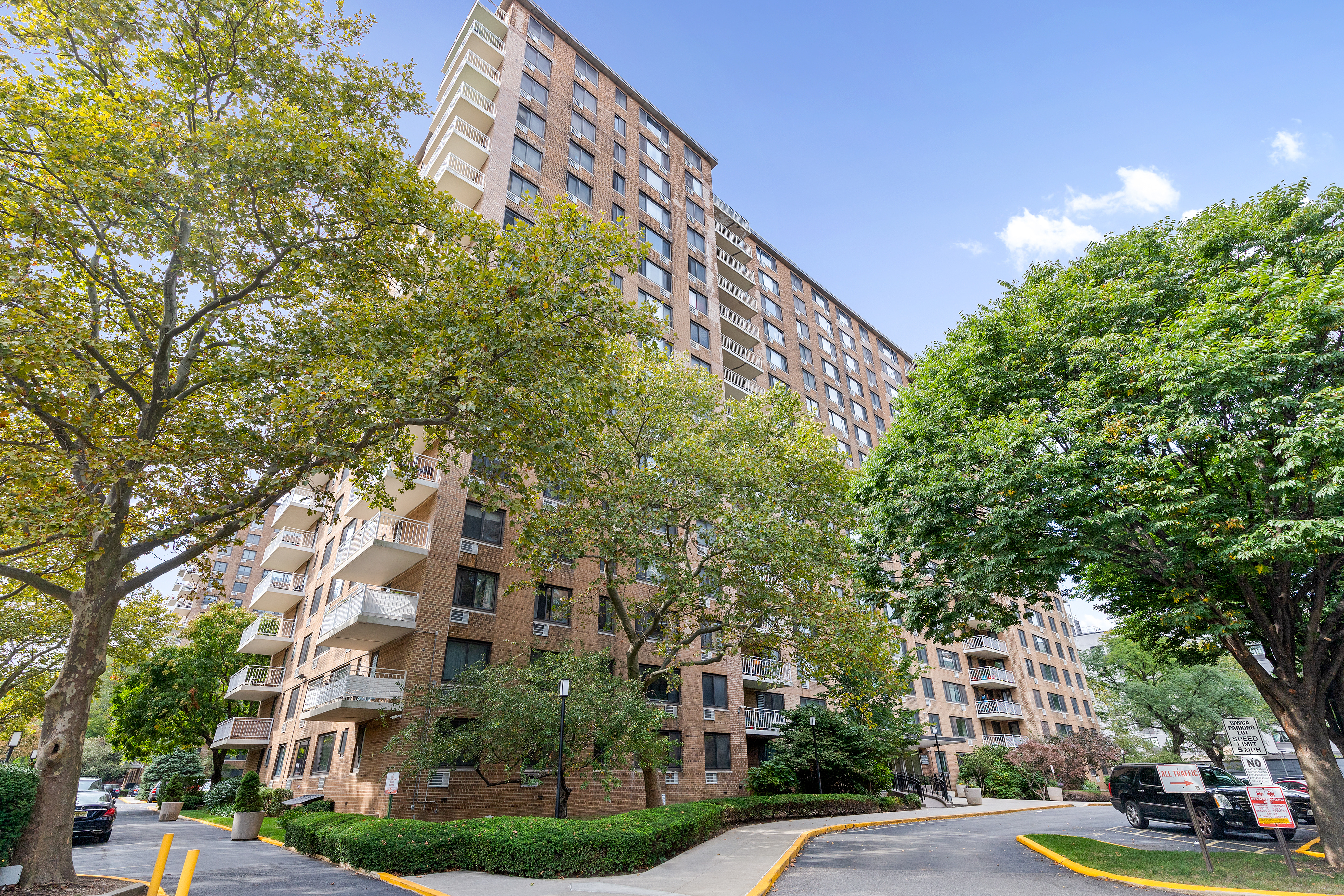 195 Willoughby Avenue, Unit 1612 Brooklyn, NY 11205 - Photo 9 of 10 a view of a tall building next to a road