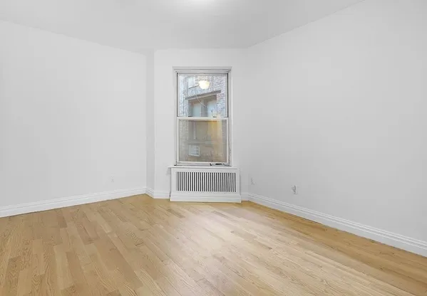 $5,000 | 330 East 58th Street, Unit 3E | Sutton Place