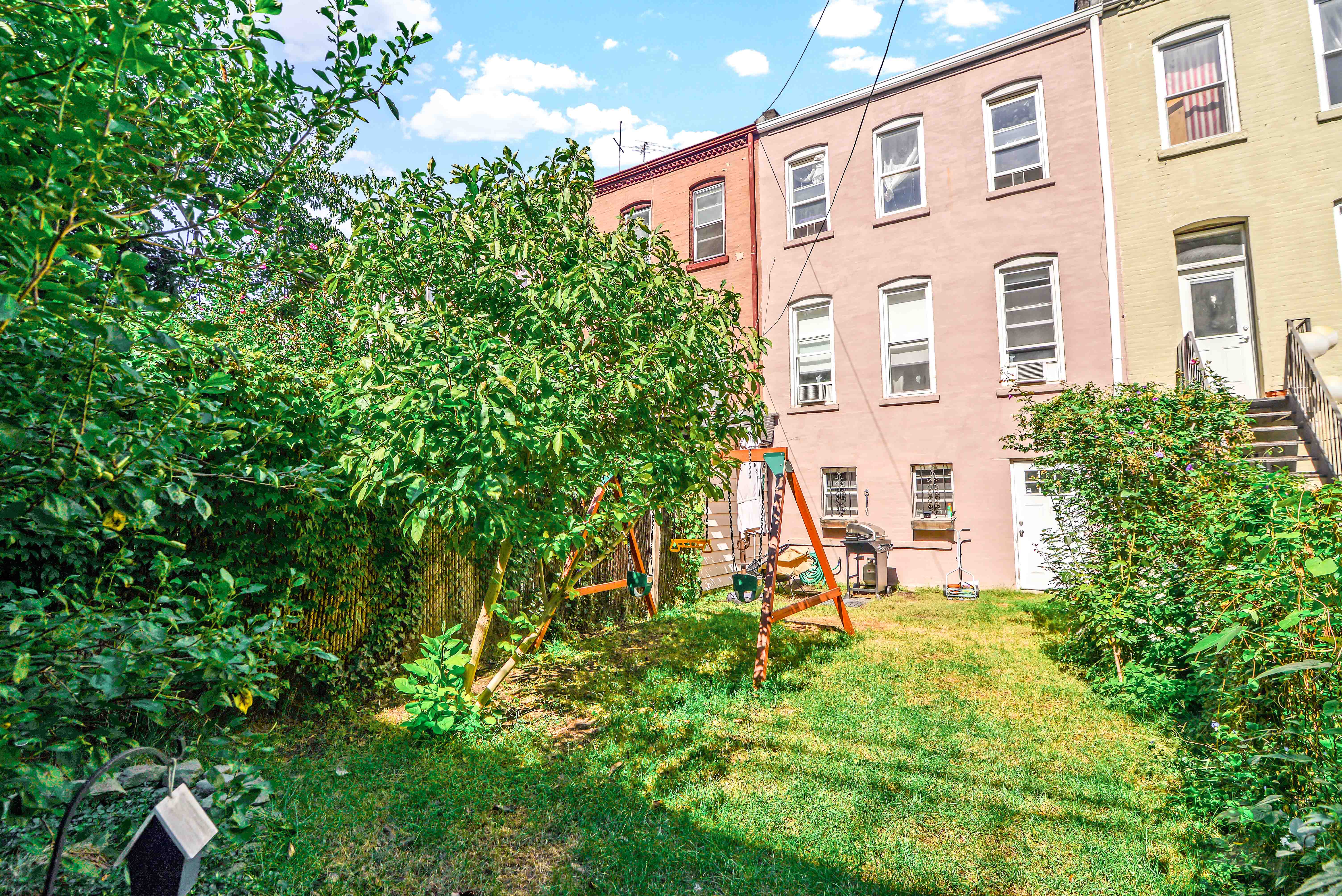 452 Bainbridge Street Brooklyn, NY 11233 - Photo 31 of 33