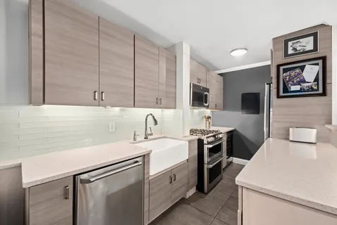 $555,000 | 302 East 88th Street, Unit 2G | Upper East Side