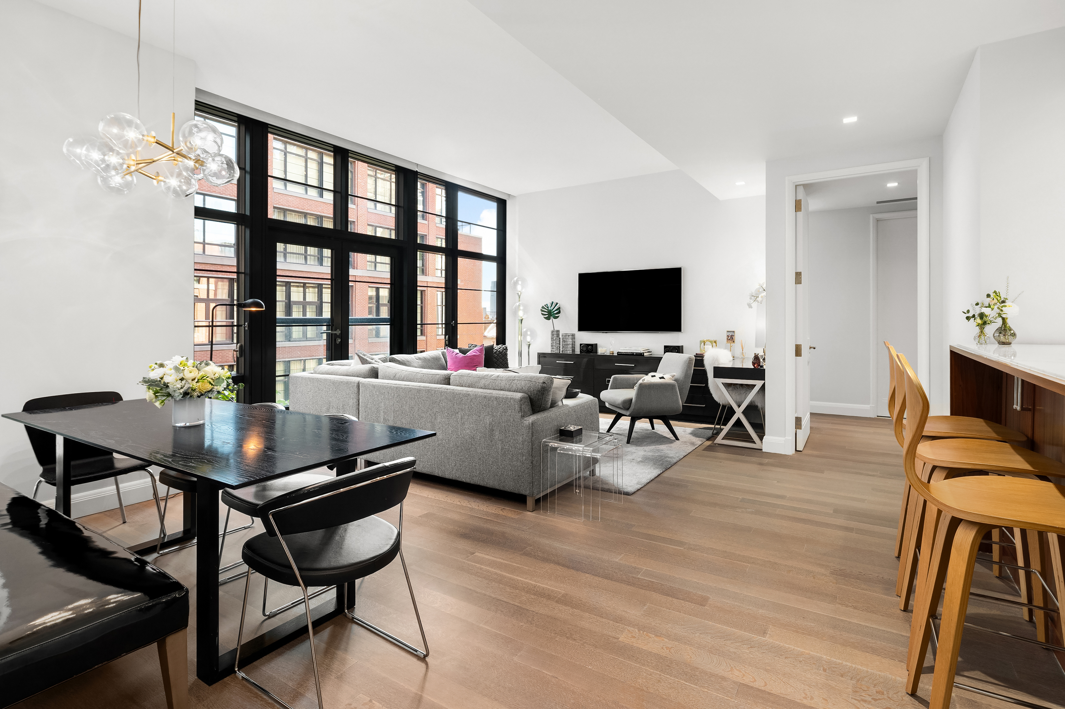 150 Charles Street, Unit 3CN Manhattan, NY 10014 - Photo 2 of 13