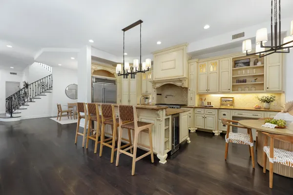 $4,600,000 | 2516 Walnut Avenue, Manhattan Beach, CA 90266