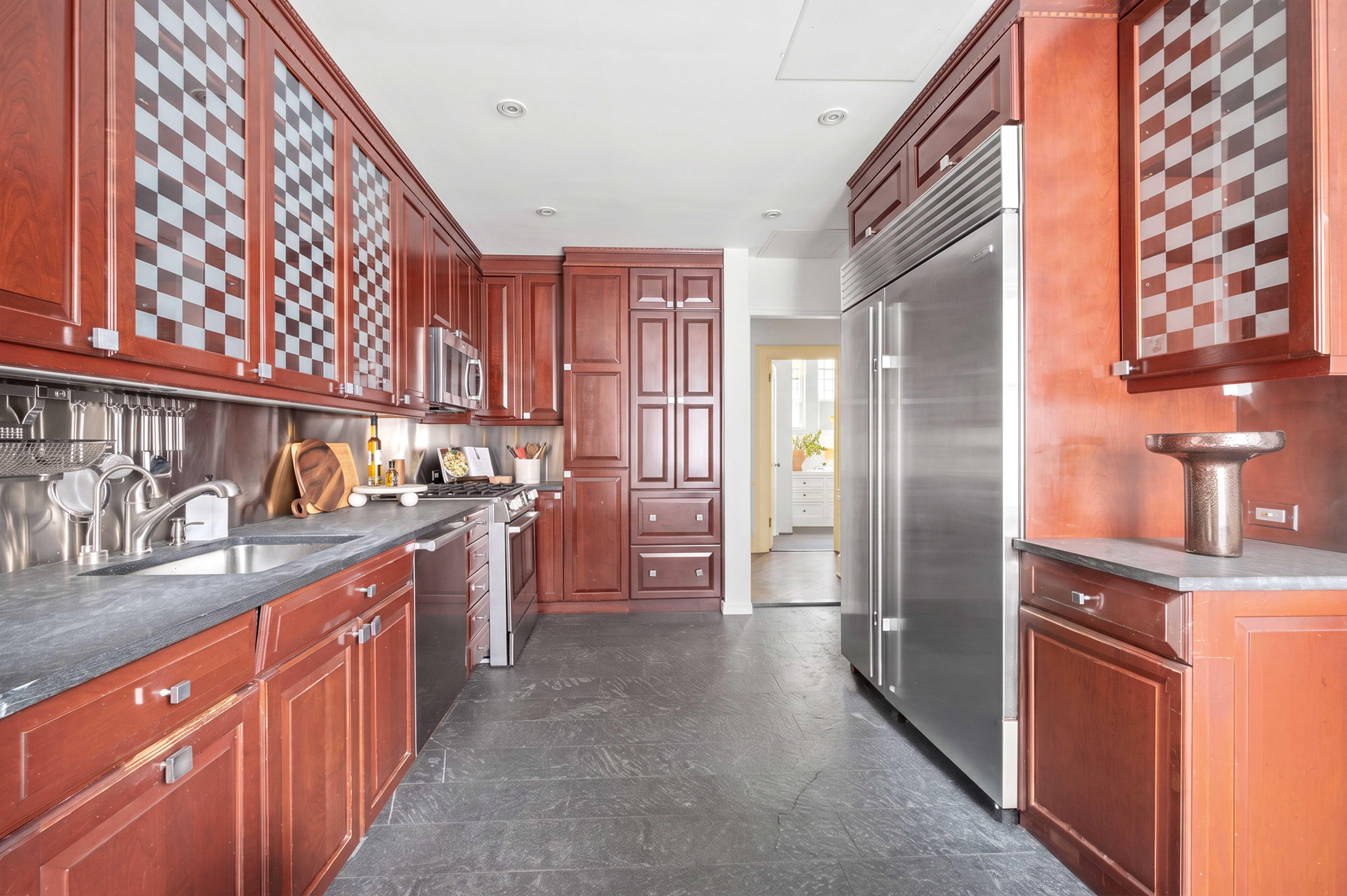45 East 66th Street, Unit 3W Manhattan, NY 10065 - Photo 9 of 25 Gallery Image 9