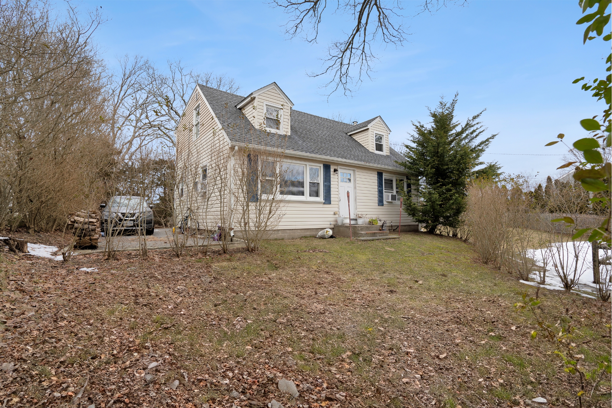 87 North Road Hampton Bays, NY 11946 - Photo 17 of 18