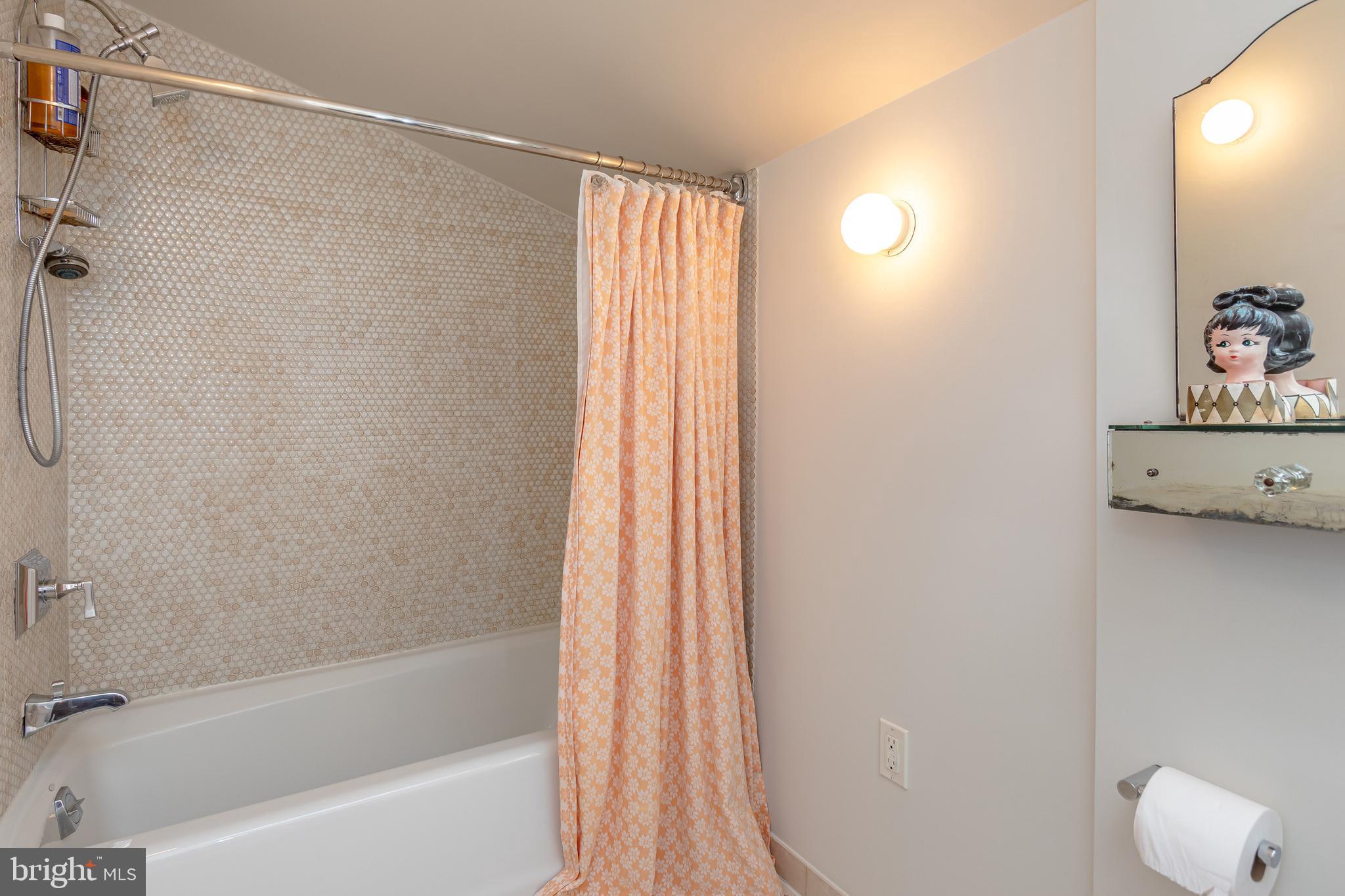 2633 15th Street Northwest, Unit 3 Washington, DC 20009 - Photo 38 of 54