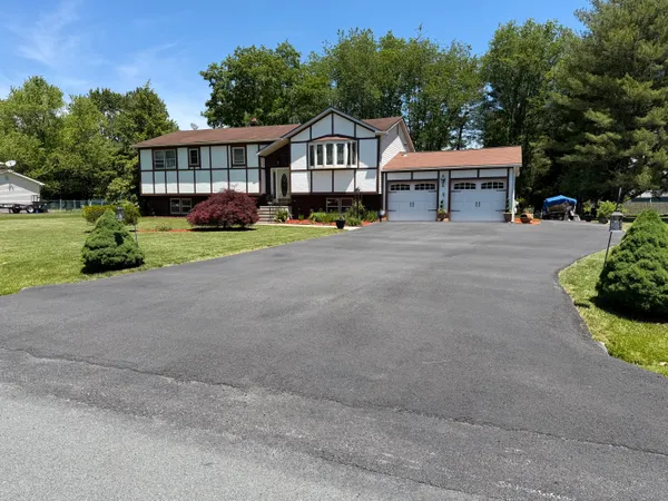$450,000 | 115 Brantwood Drive, Elkton, MD 21921