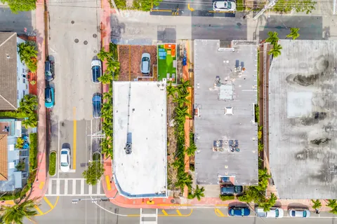 $4,250,000 | 7643 Harding Avenue, Miami Beach, FL 33141