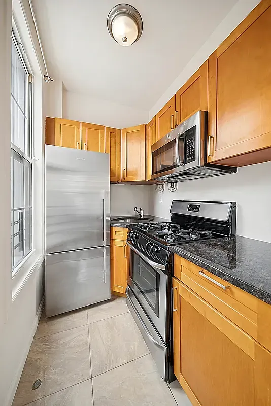 $2,350 | 109 Moffat Street, Unit 2B | Bushwick
