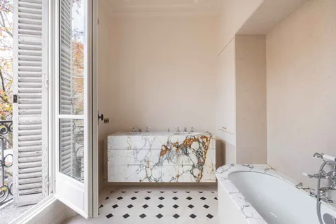$818,000 | 258 St Germain Boulevard, Paris, France 75007