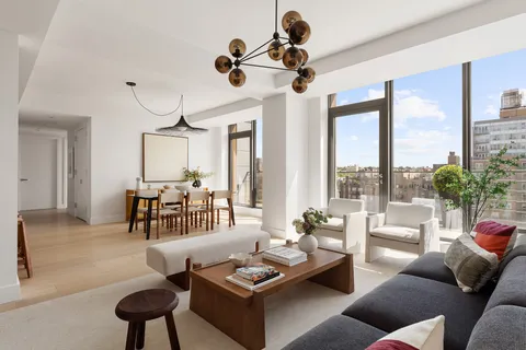 $2,595,000 | 251 1st Street, Unit 7F | Park Slope