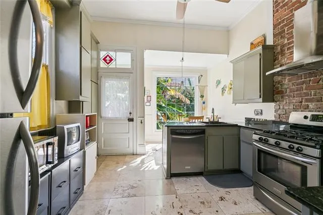 $535,000 | 2700 Constance Street, Unit 2700, New Orleans, LA 70130