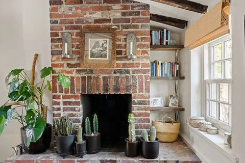 $380,000 | 142 Carpenter Street, Philadelphia, PA 19147