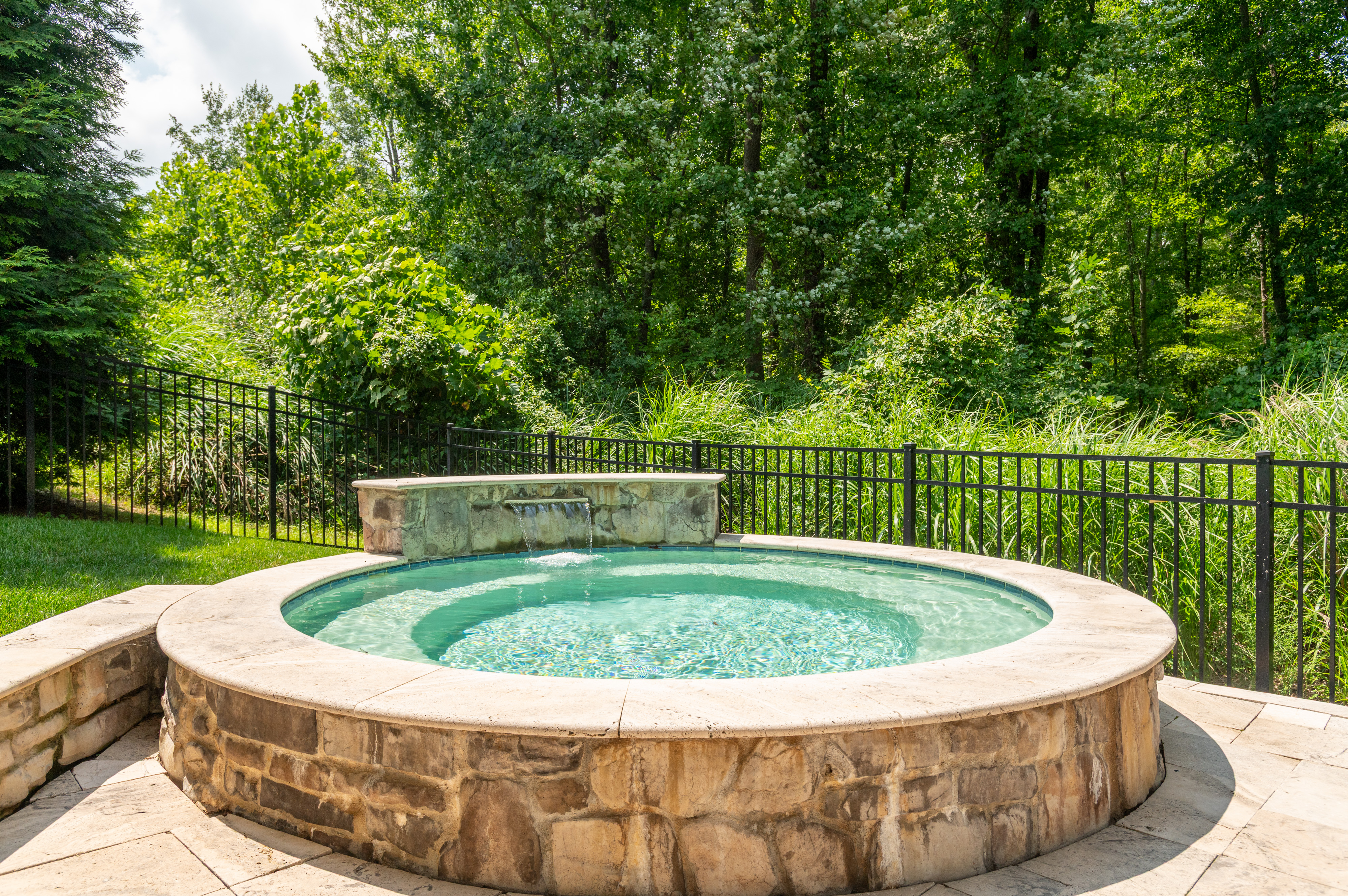 1302 Scotts Run Road McLean, VA 22102 - Photo 8 of 17 Gallery Image 8