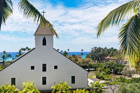 $500,000 | 75-5766 Kuakini Highway, Unit 406, Kailua-Kona, HI 96740