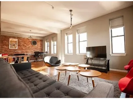 $369,000 | 700 Church Street, Unit 902, Nashville, TN 37203