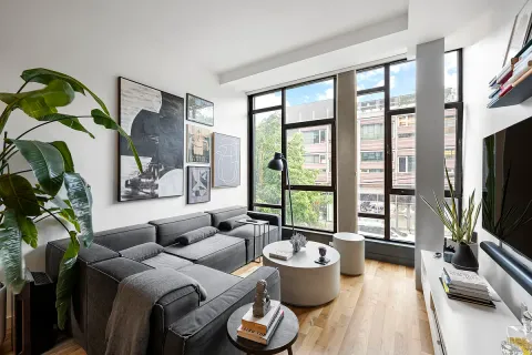 $5,750 | 161 North 4th Street, Unit 2B | Williamsburg
