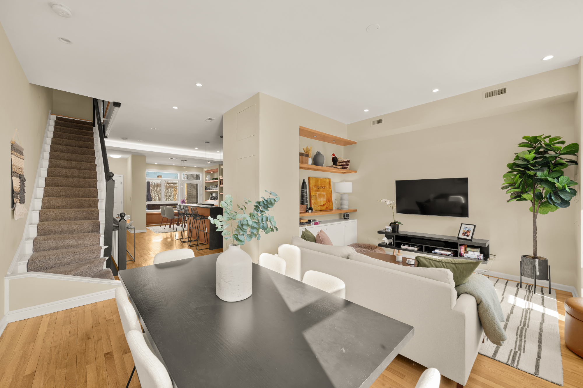 1325 R Street Northwest, Unit B Washington, DC 20009 - Photo 16 of 46