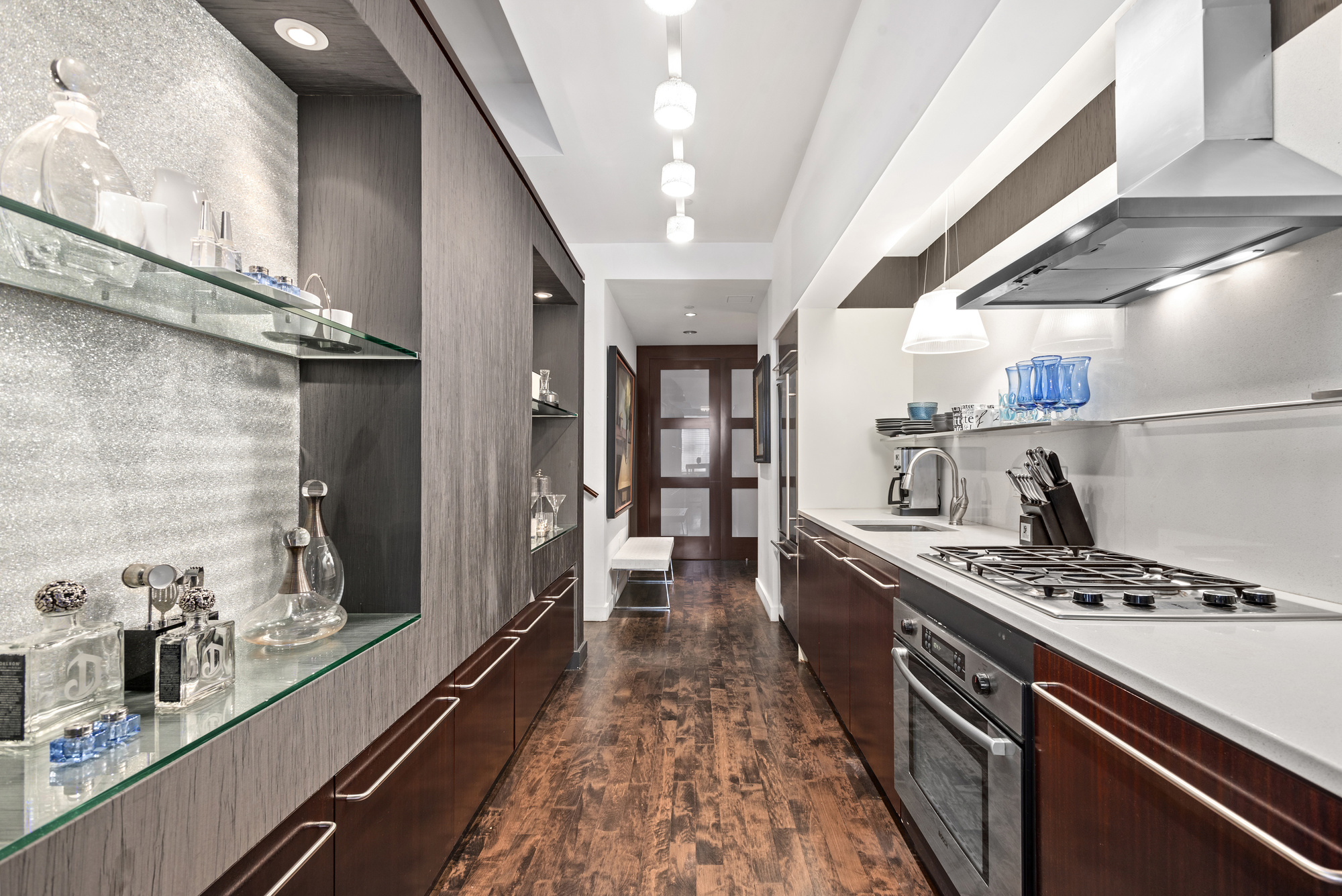 15 Broad Street, Unit 1606 Manhattan, NY 10005 - Photo 2 of 19