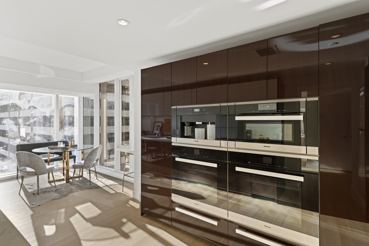 135 West 52nd Street, Unit 34A Manhattan, NY 10019 - Photo 9 of 26