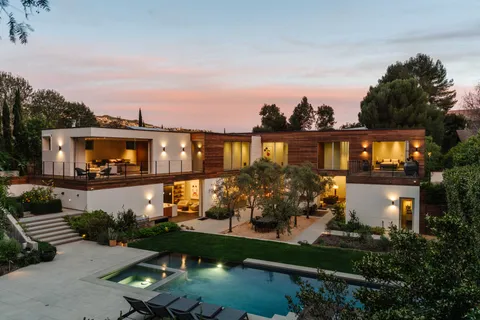 $11,495,000 | 17731 Calle De Palermo, Pacific Palisades, CA 90272