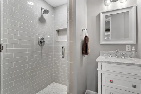 $1,995,000 | 13352 Weston Park Drive, St. Louis, MO 63131