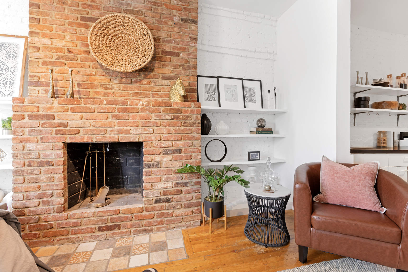 24 Cornelia Street, Unit 14 Manhattan, NY 10014 - Photo 3 of 8