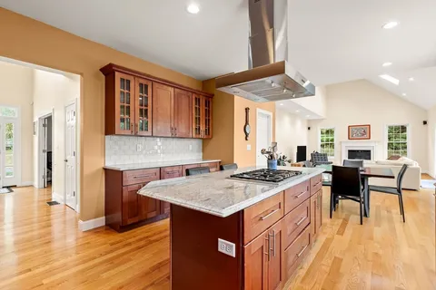 $1,299,000 | 3 Squirrel Hill Road, Acton, MA 01720