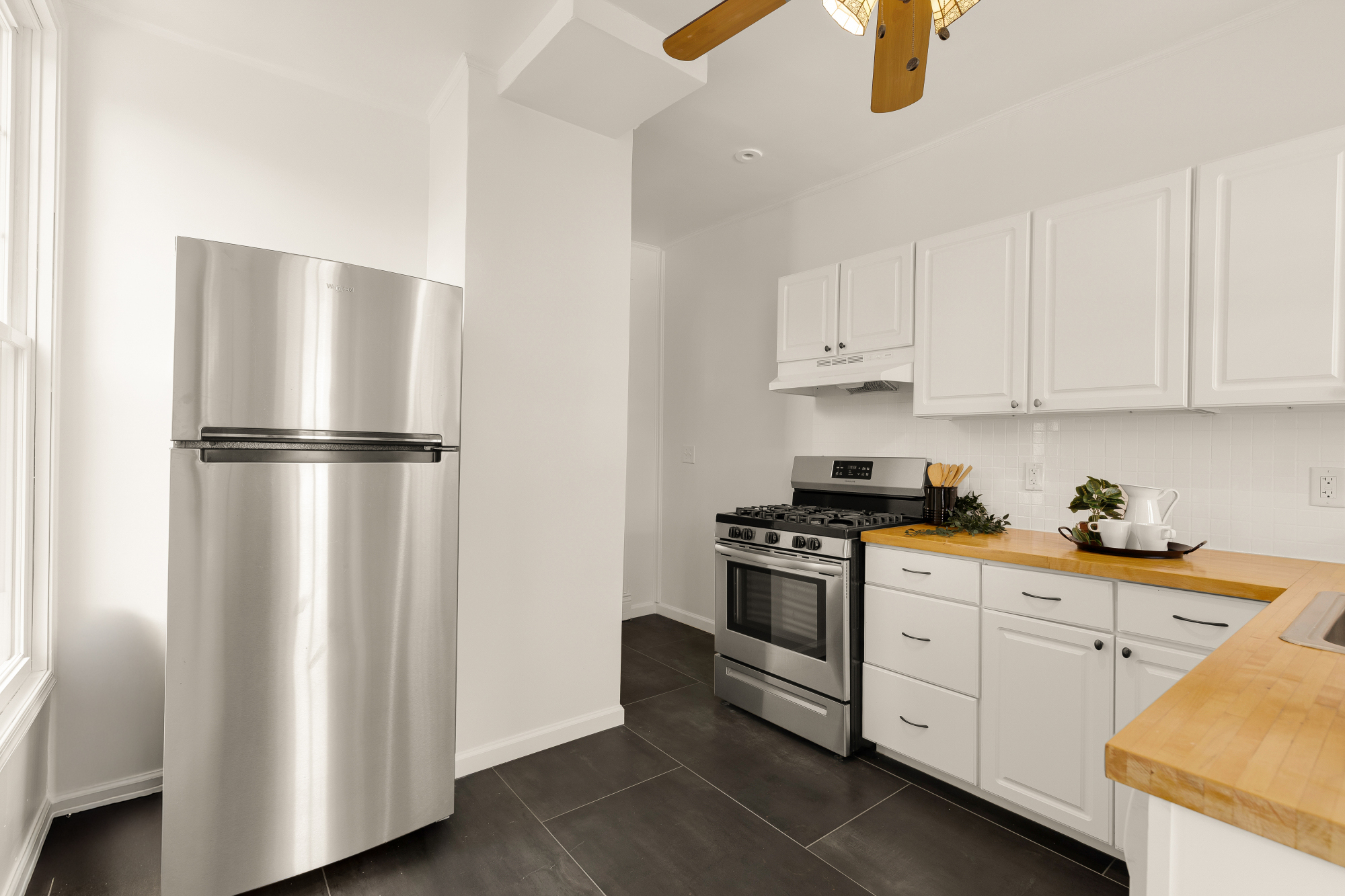 1430 K Street Southeast Washington, DC 20003 - Photo 9 of 28