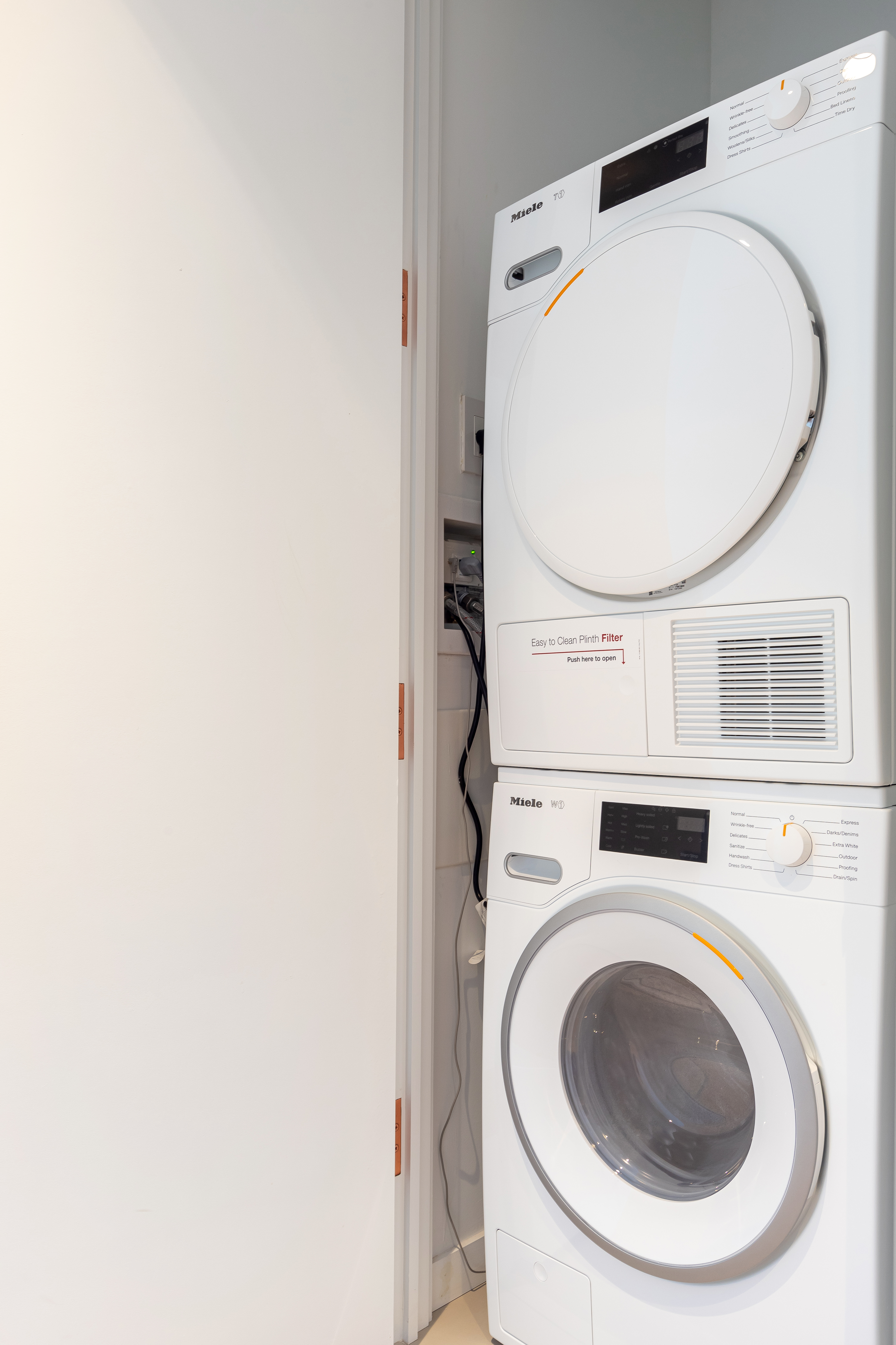 1 City Point, Unit PHG Brooklyn, NY 11201 - Photo 7 of 17 a utility room with dryer and washer