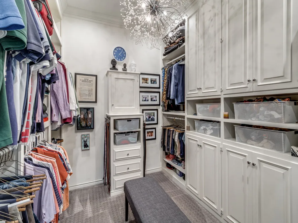 $1,200,000 | 5723 Overdowns Drive, Dallas, TX 75230