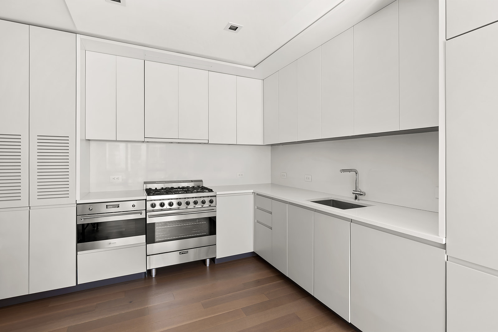 150 Rivington Street, Unit 3E Manhattan, NY 10002 - Photo 2 of 6