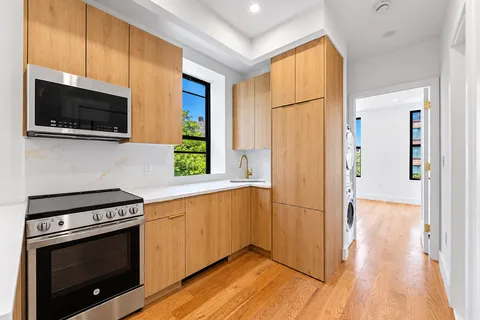 $6,700 | 1739 2nd Avenue, Unit 5N | Upper East Side