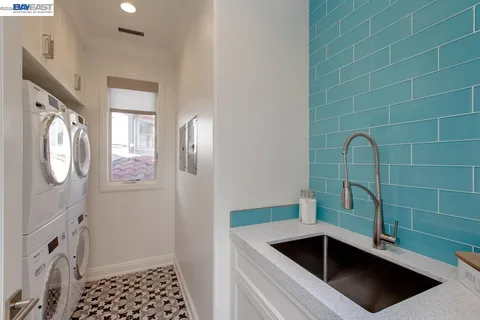 $4,495,000 | 16 Killarney Place, Alameda, CA 94502