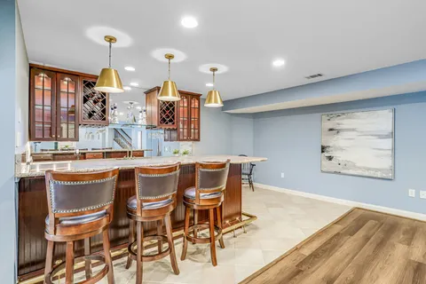 $1,275,000 | 15816 Thistlebridge Drive, Rockville, MD 20853