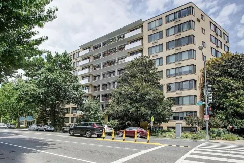 $245,000 | 3601 Wisconsin Avenue Northwest, Unit 110, Washington, DC 20016