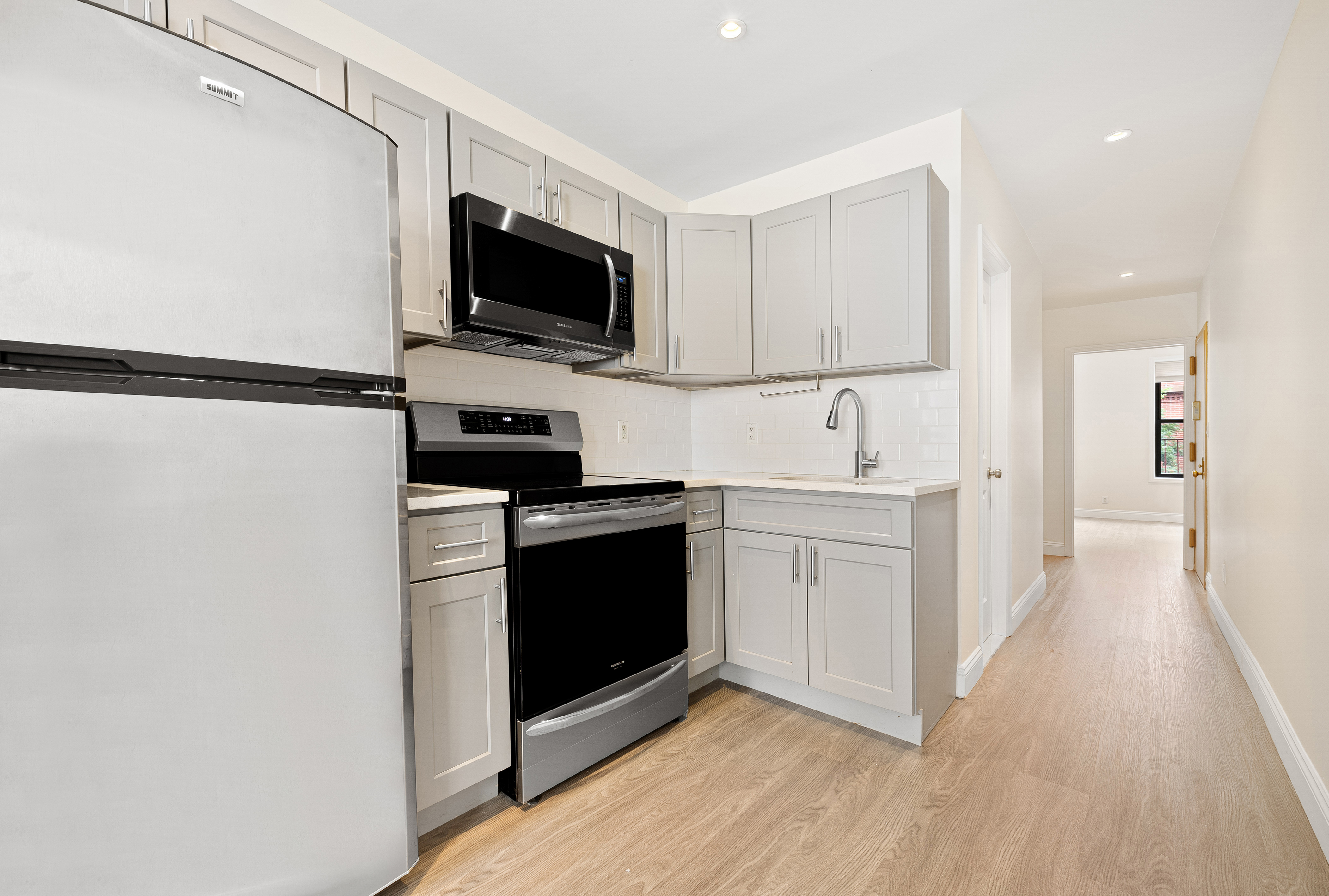 131 Eldridge Street, Unit 2B Manhattan, NY 10002 - Photo 5 of 9