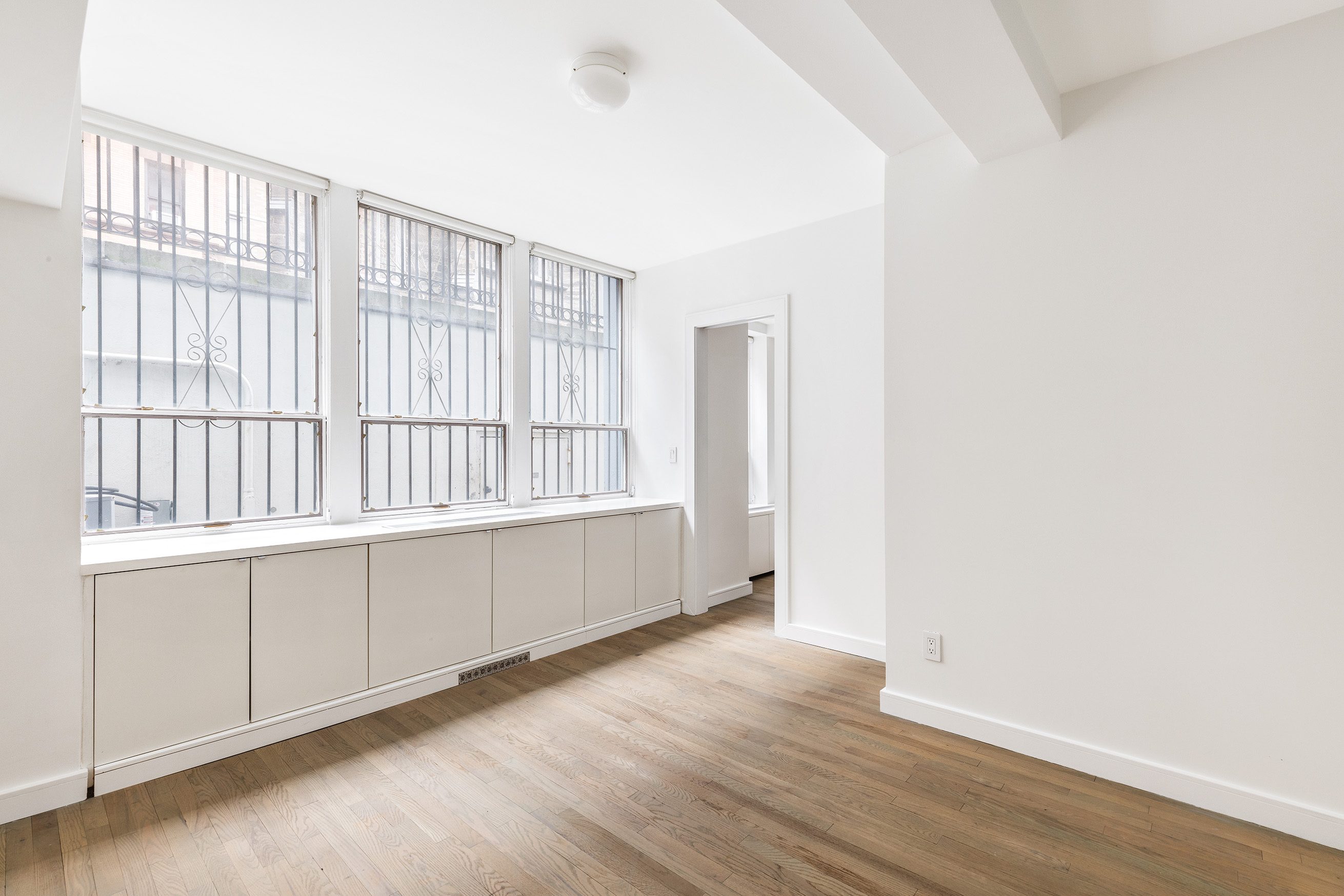 125 East 12th Street, Unit 1B Manhattan, NY 10003 - Photo 8 of 13
