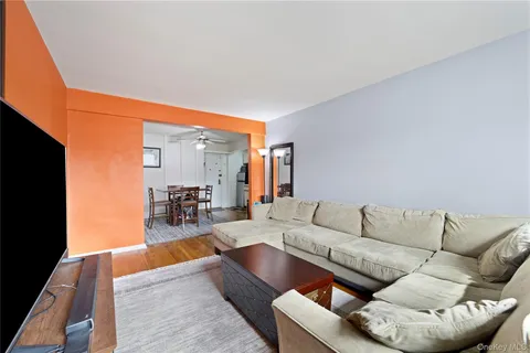 $245,000 | 73-11 Bell Boulevard, Unit 2C | Oakland Gardens