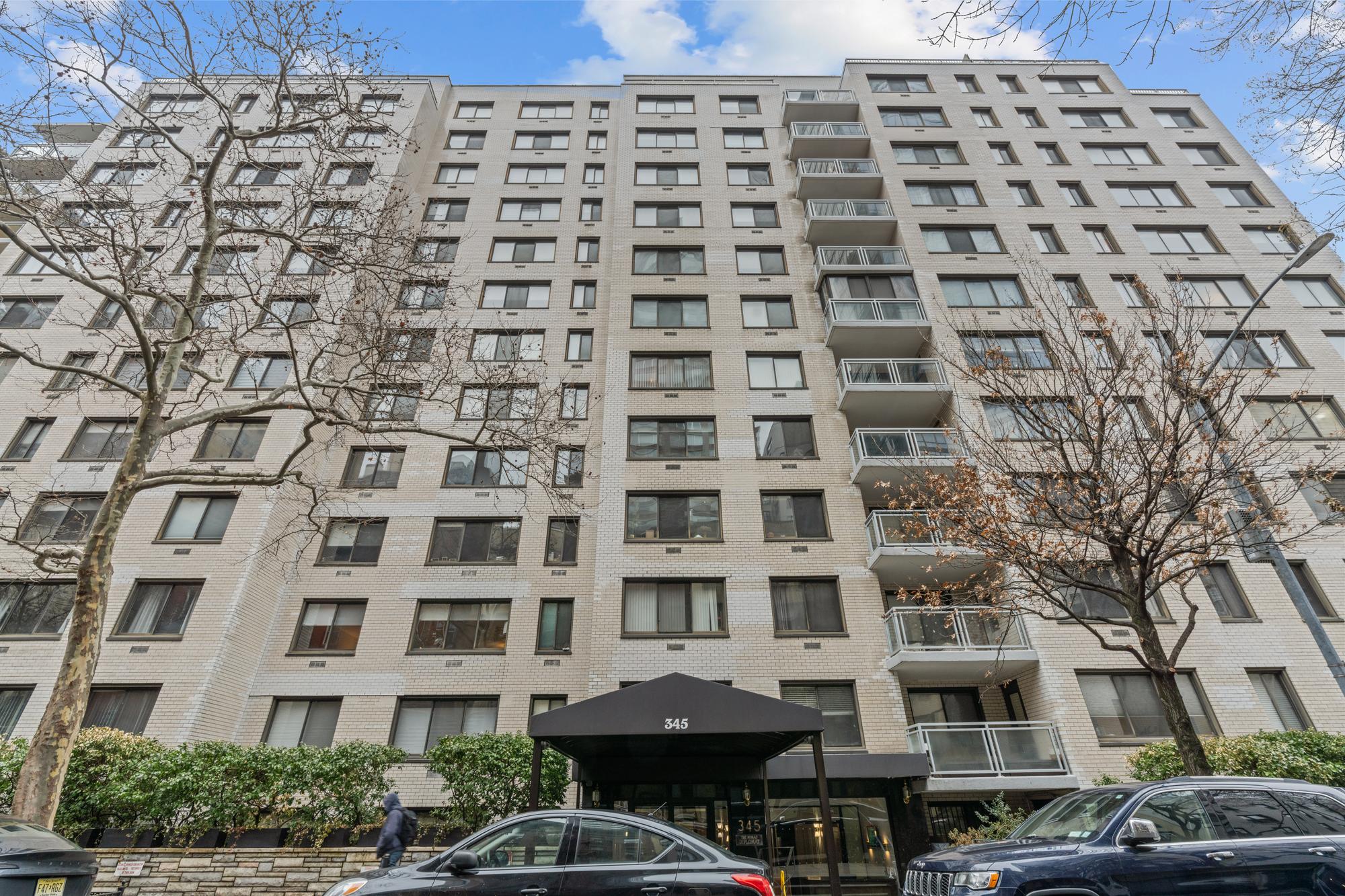345 East 73rd Street, Unit 11KL Manhattan, NY 10021 - Photo 11 of 12 a front view of a building