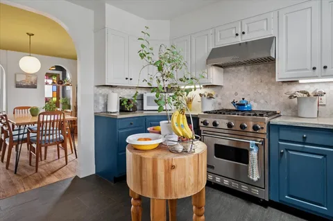 $1,100,000 | 4 Davenport Avenue, Westport, CT 06880