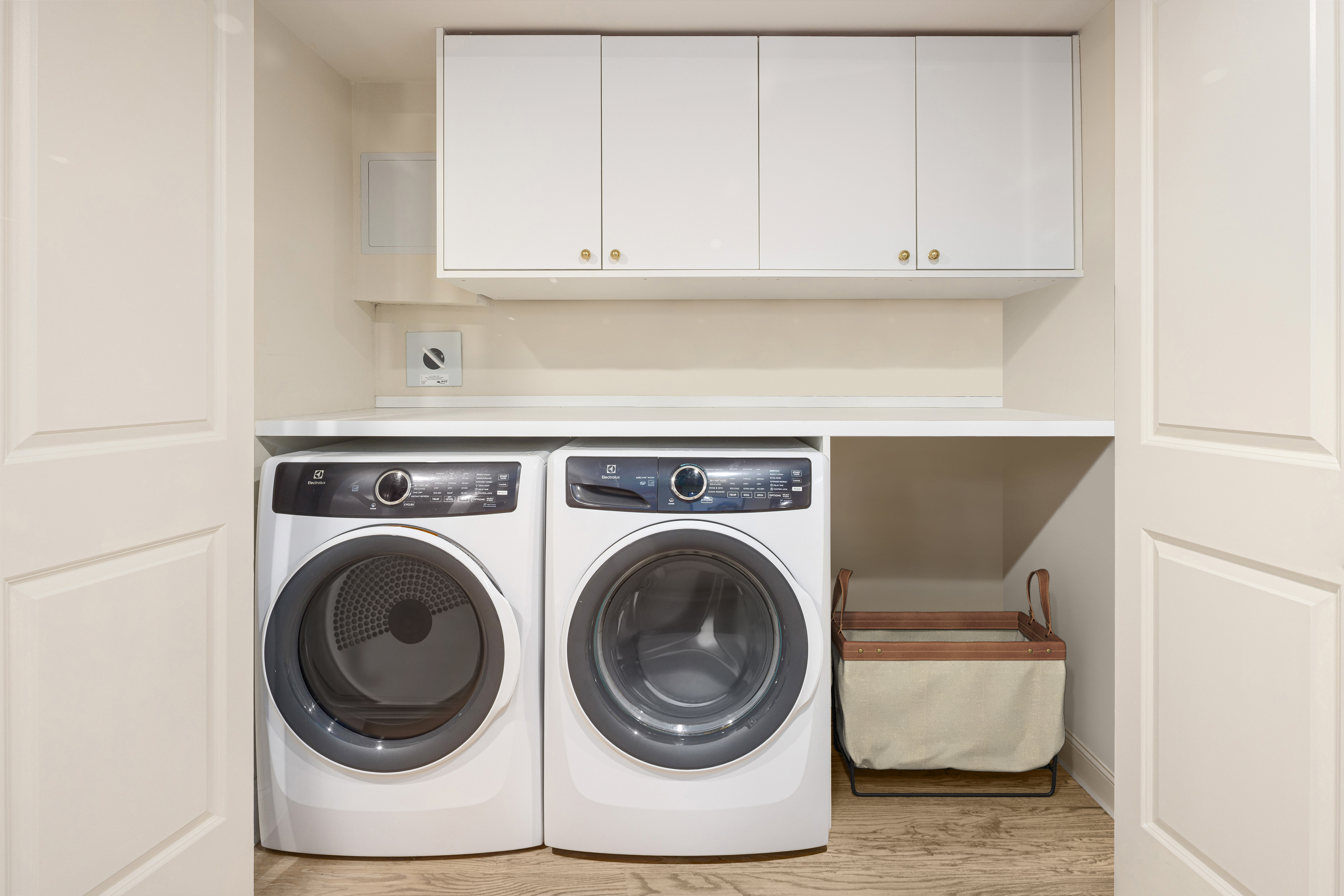 309 Pacific Street Brooklyn, NY 11201 - Photo 16 of 22 a utility room with dryer and washer