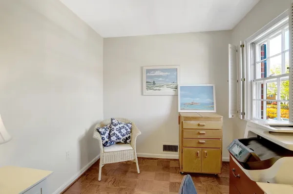 $900,000 | 402 2nd Street, Alexandria, VA 22314