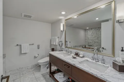 $429,000 | 223 Saratoga Road, Unit 1008, Honolulu, HI 96815