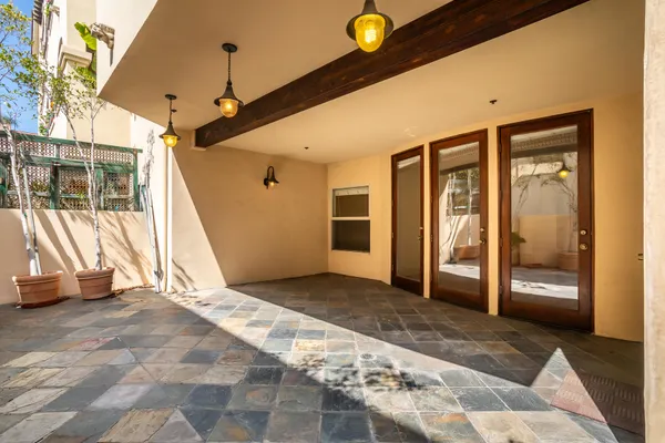 $1,149,988 | 10364 Almayo Avenue, Unit 103, Los Angeles, CA 90064