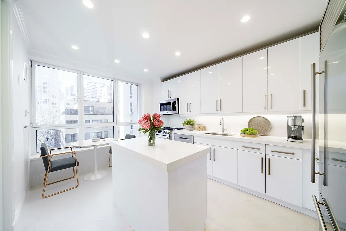 351 East 51st Street, Unit THA Manhattan, NY 10022 - Photo 5 of 15