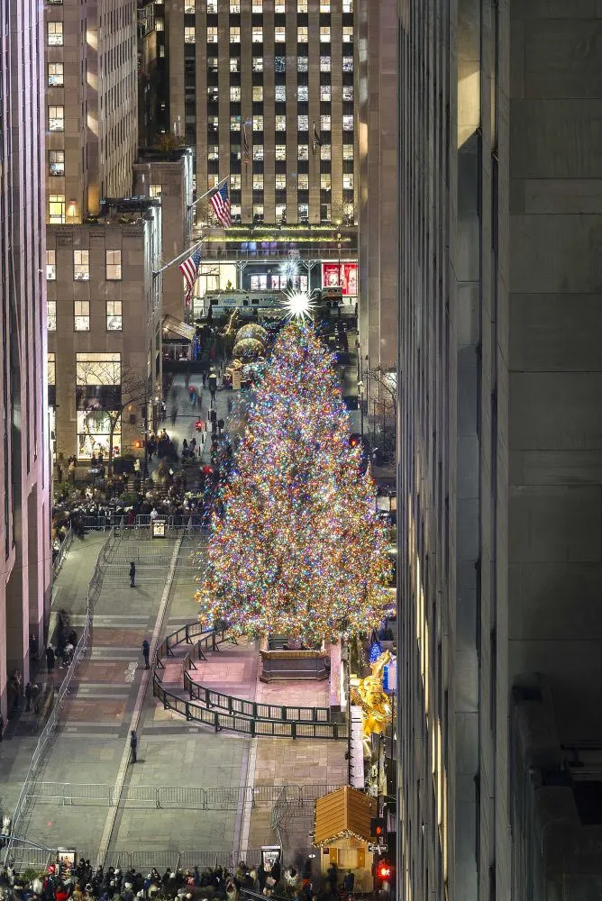 $1,125,000 | 18 West 48th Street, Unit 10E | Midtown Central