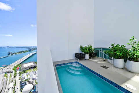 $5,199,000 | 1040 Biscayne Boulevard, Unit 4403, Miami, FL 33132