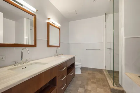 $1,900,000 | 10 West End Avenue, Unit 12K | Upper West Side